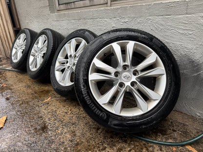 Hyundai i30 16” Alloy Wheels with Good Continental Tyres