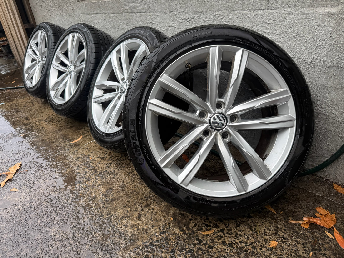 Volkswagen Passat 18” Alloy Wheels with Excellent Tyres