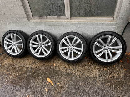 Volkswagen Passat 18” Alloy Wheels with Excellent Tyres
