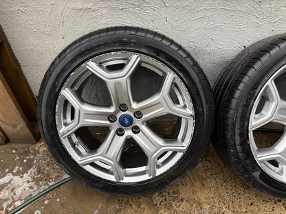 Ford Escape 19” Alloy Wheels with Good Tyres