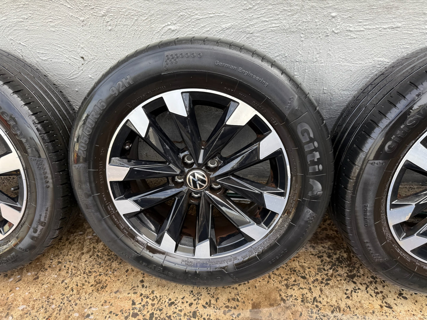 Volkswagen T-Cross 16” Alloy Wheels with Good Tyres
