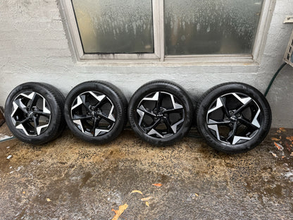 Kia Seltos 17” Alloy Wheels with Good Tyres