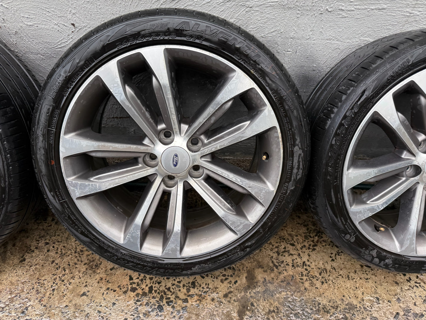 Ford Falcon FGX XR6 18” Alloy Wheels with Good Tyres