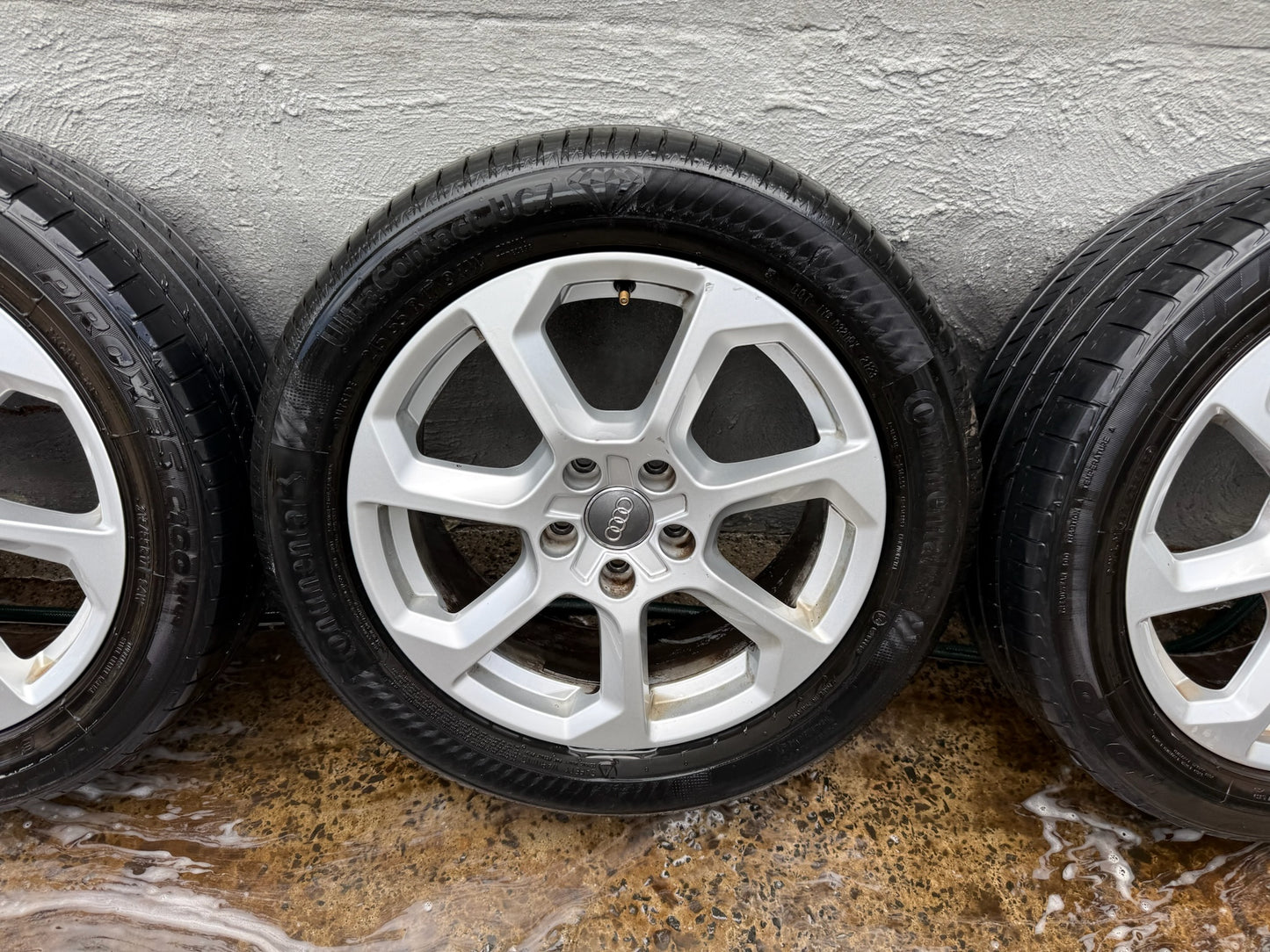 Audi Q2 17” Alloy Wheels with Good Tyres