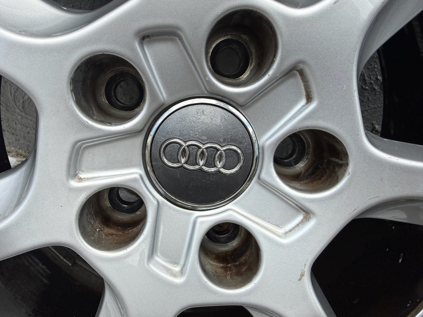 Audi Q2 17” Alloy Wheels with Good Tyres