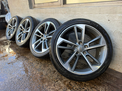 Audi A4 S4 18” Alloy Wheels with Excellent Tyres