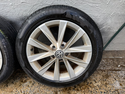 Volkswagen Golf 17” Alloy Wheels with Good Tyres