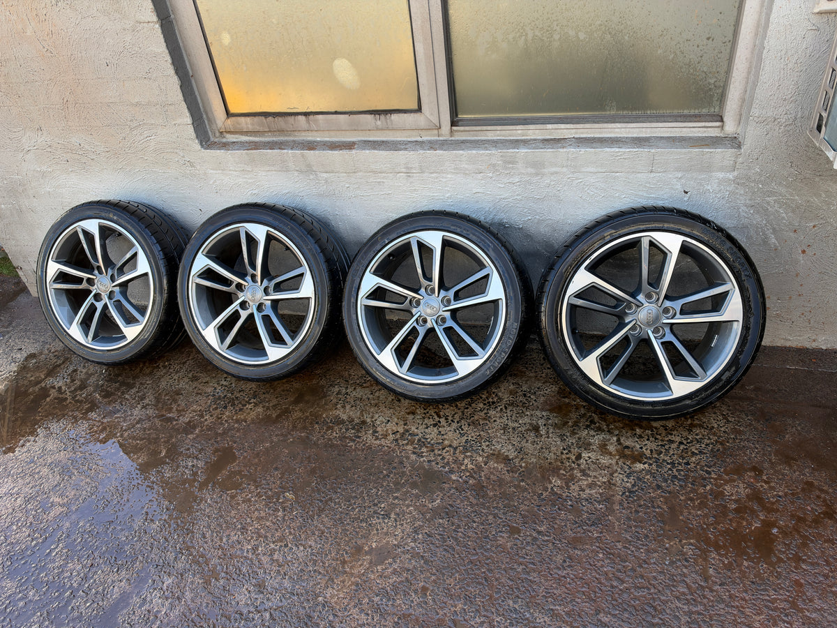 Audi A4 S4 18” Alloy Wheels with Excellent Tyres