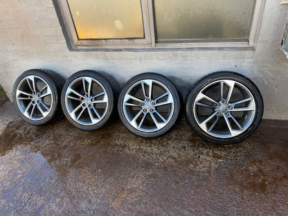 Audi A4 S4 18” Alloy Wheels with Excellent Tyres