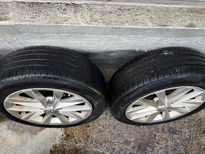 Volkswagen Golf 17” Alloy Wheels with Good Tyres