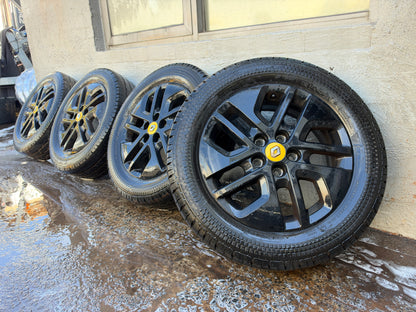 Renault Trafic 17” Alloy Wheels with Excellent Tyres