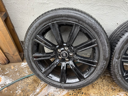 Land Rover Range Rover Evoque 20” Alloy Wheels with Excellent Tyres