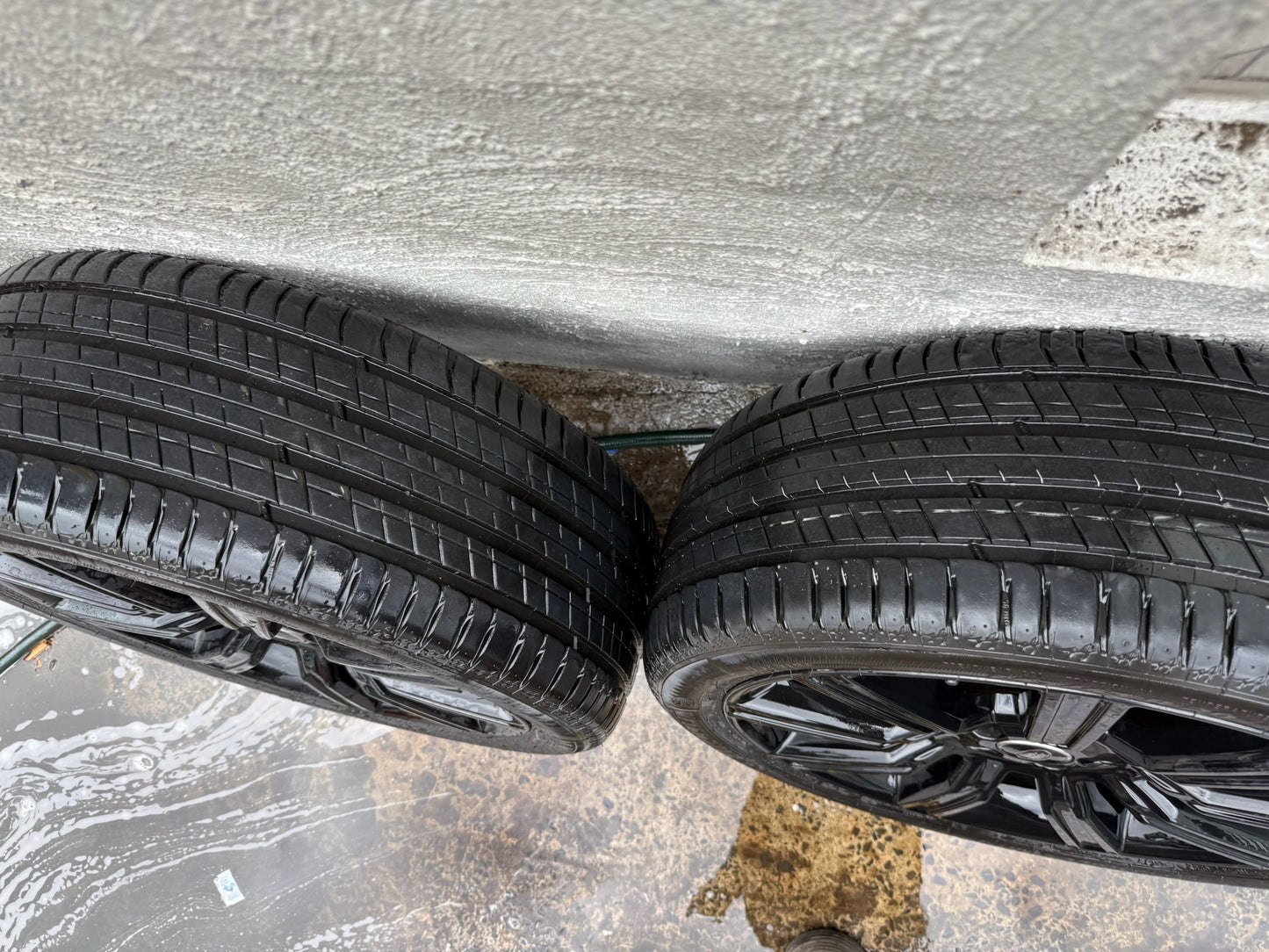 Land Rover Range Rover Evoque 20” Alloy Wheels with Excellent Tyres