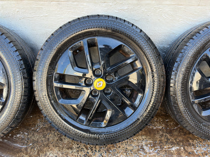 Renault Trafic 17” Alloy Wheels with Excellent Tyres