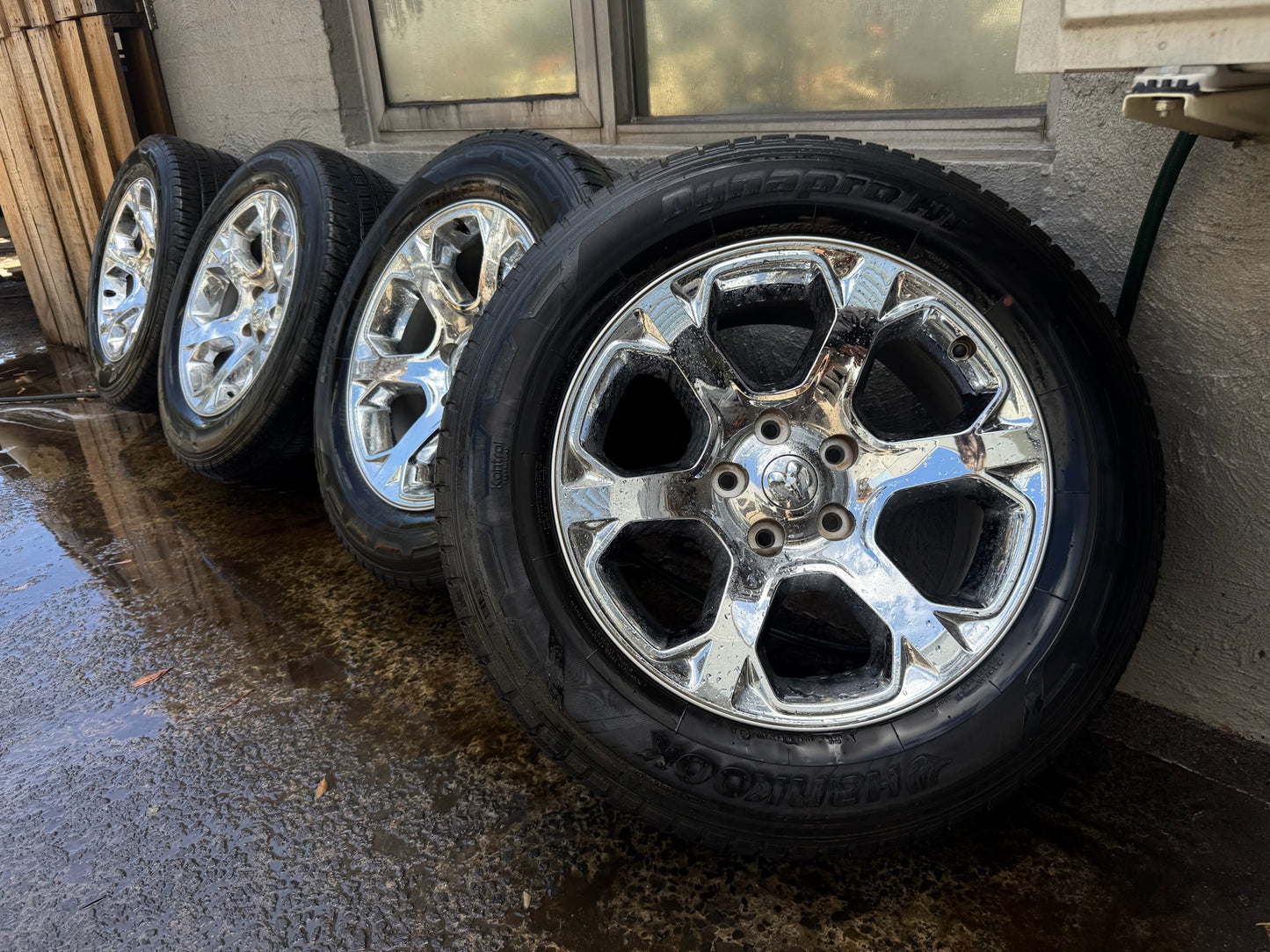 Dodge Ram 1500 20” Alloy Wheels with Good Tyres