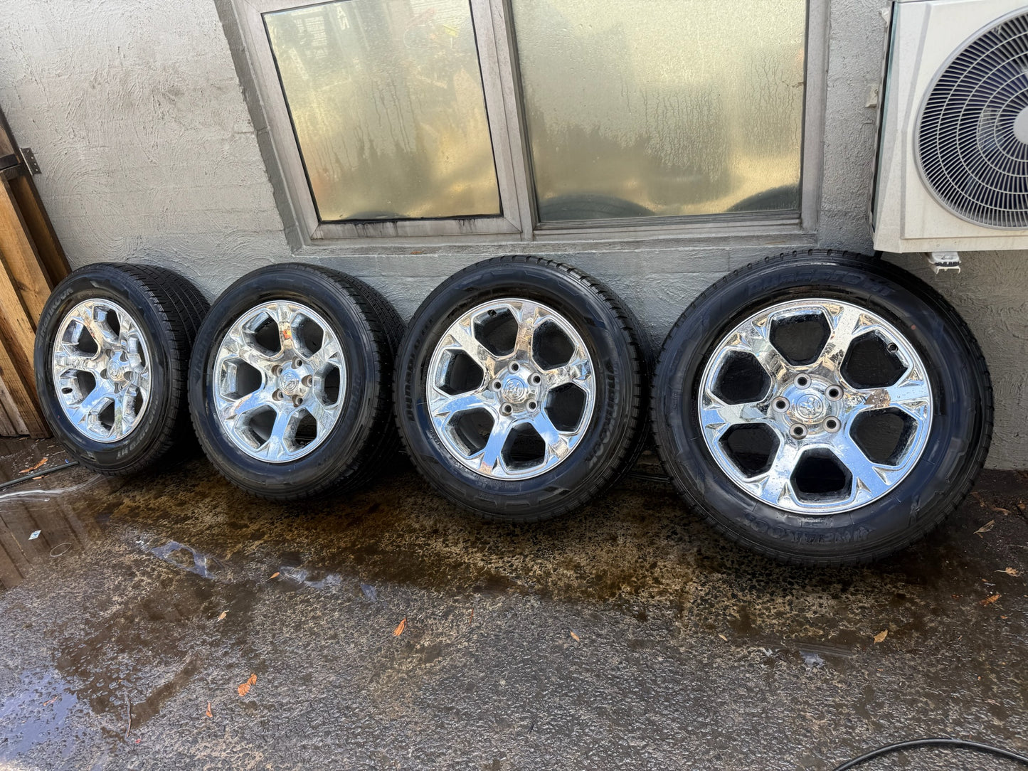 Dodge Ram 1500 20” Alloy Wheels with Good Tyres