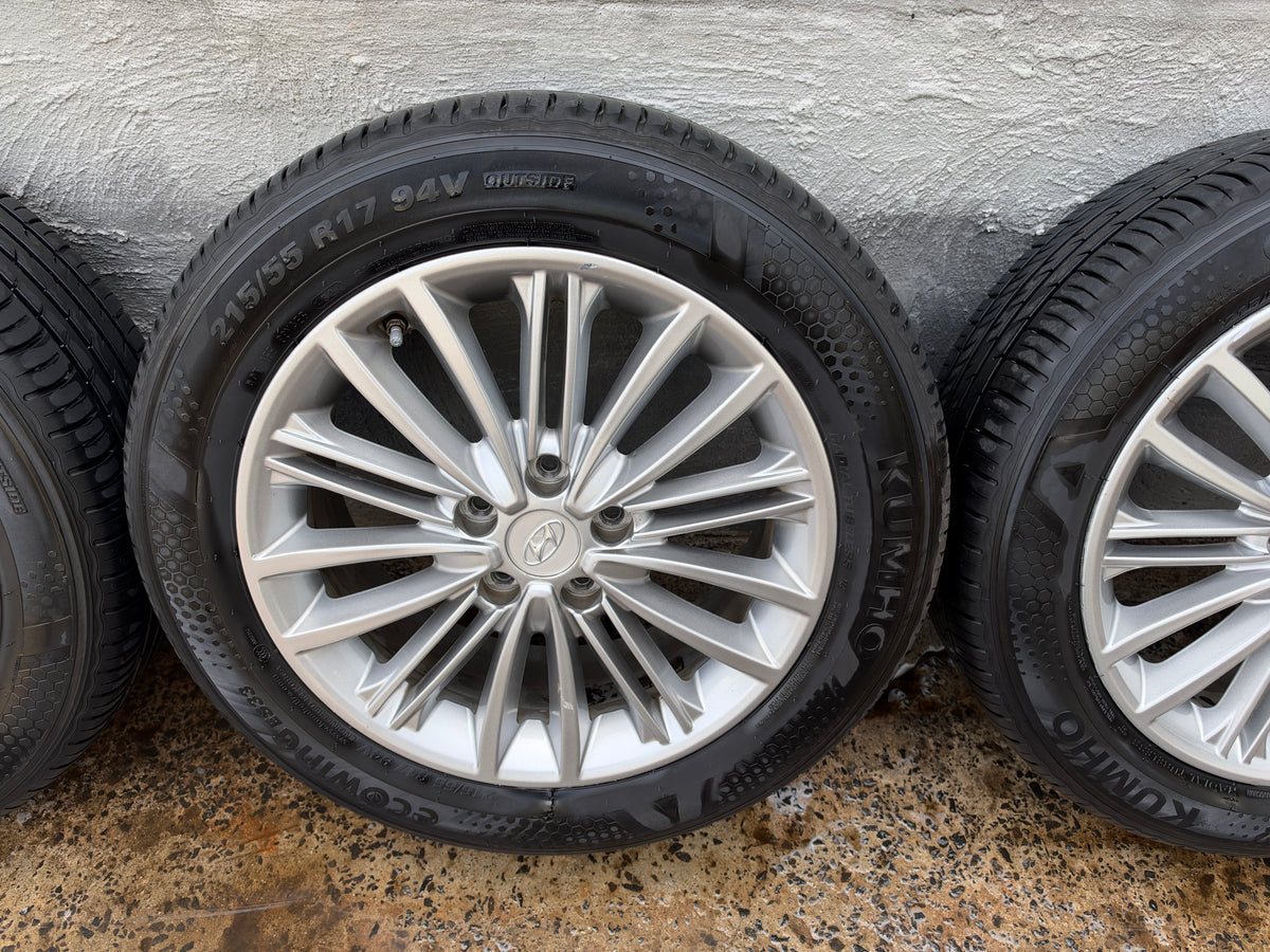 Hyundai Kona 17” Alloy Wheels with Like New Kumho Tyres