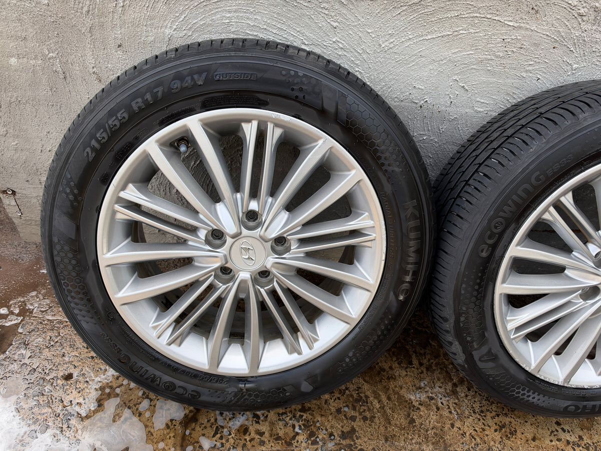 Hyundai Kona 17” Alloy Wheels with Like New Kumho Tyres