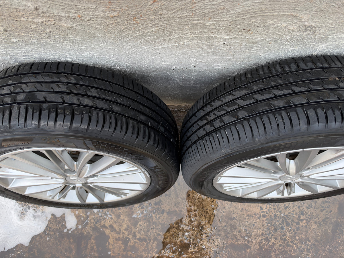 Hyundai Kona 17” Alloy Wheels with Like New Kumho Tyres