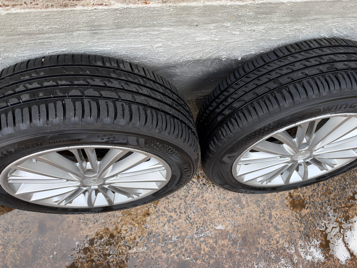 Hyundai Kona 17” Alloy Wheels with Like New Kumho Tyres