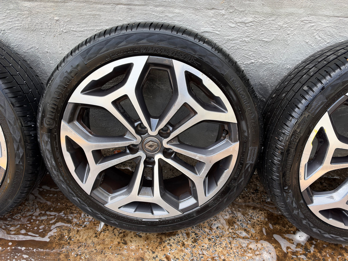 Renault Kadjar 19” Alloy Wheels with Excellent Continental Tyres