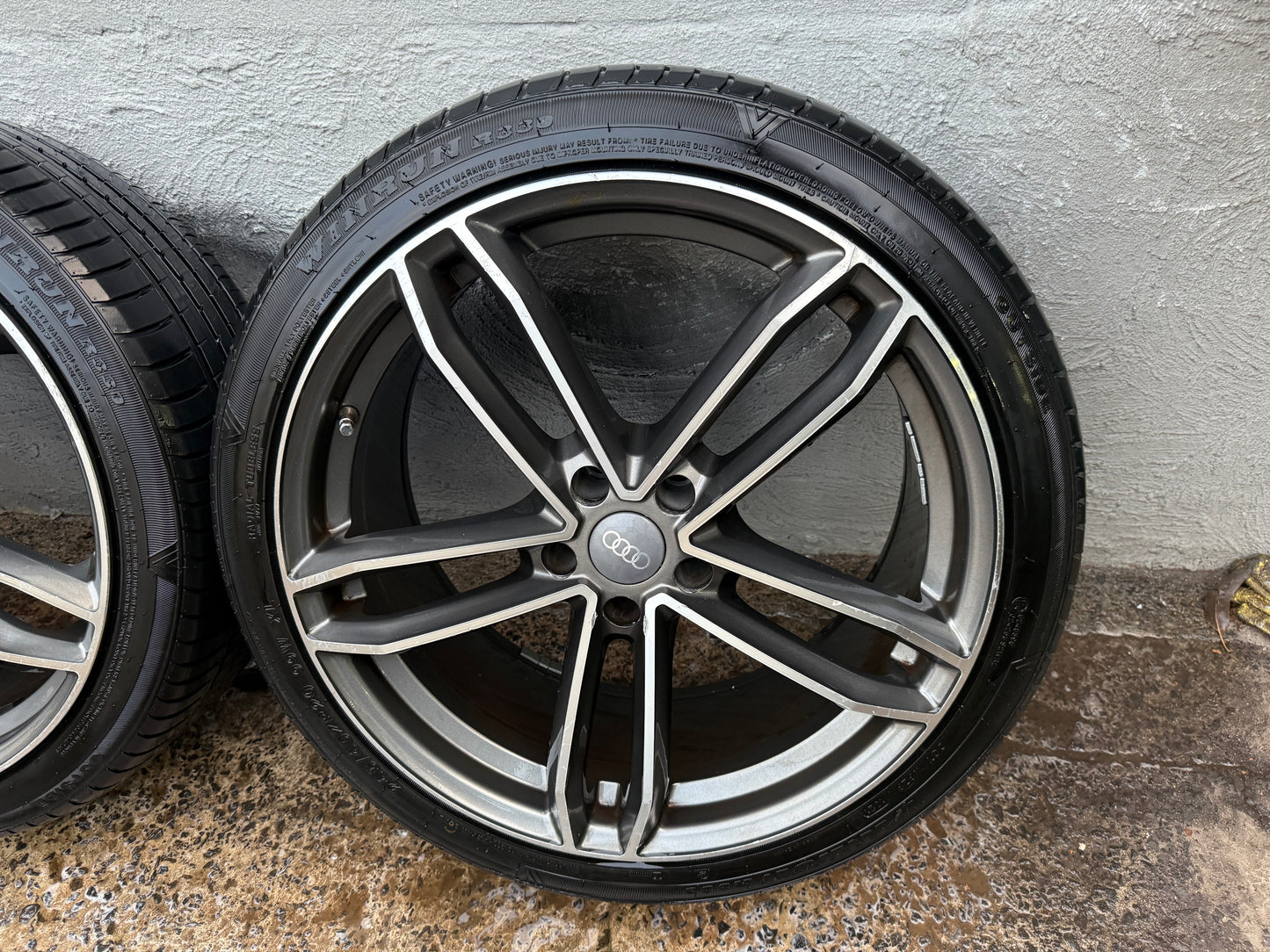 Audi A5/A6/Q5 20” Alloy Wheels with Good Tyres