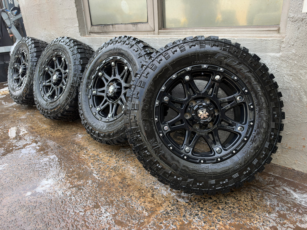 CSA Black Alloy Wheels on 32" Mud Tyres