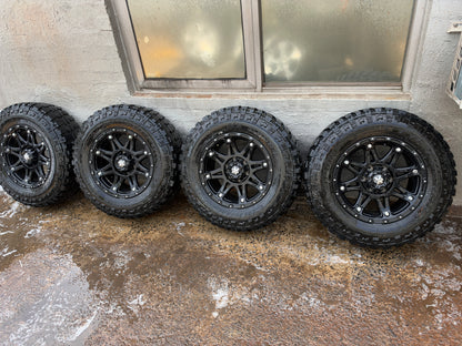 CSA Black Alloy Wheels on 32" Mud Tyres