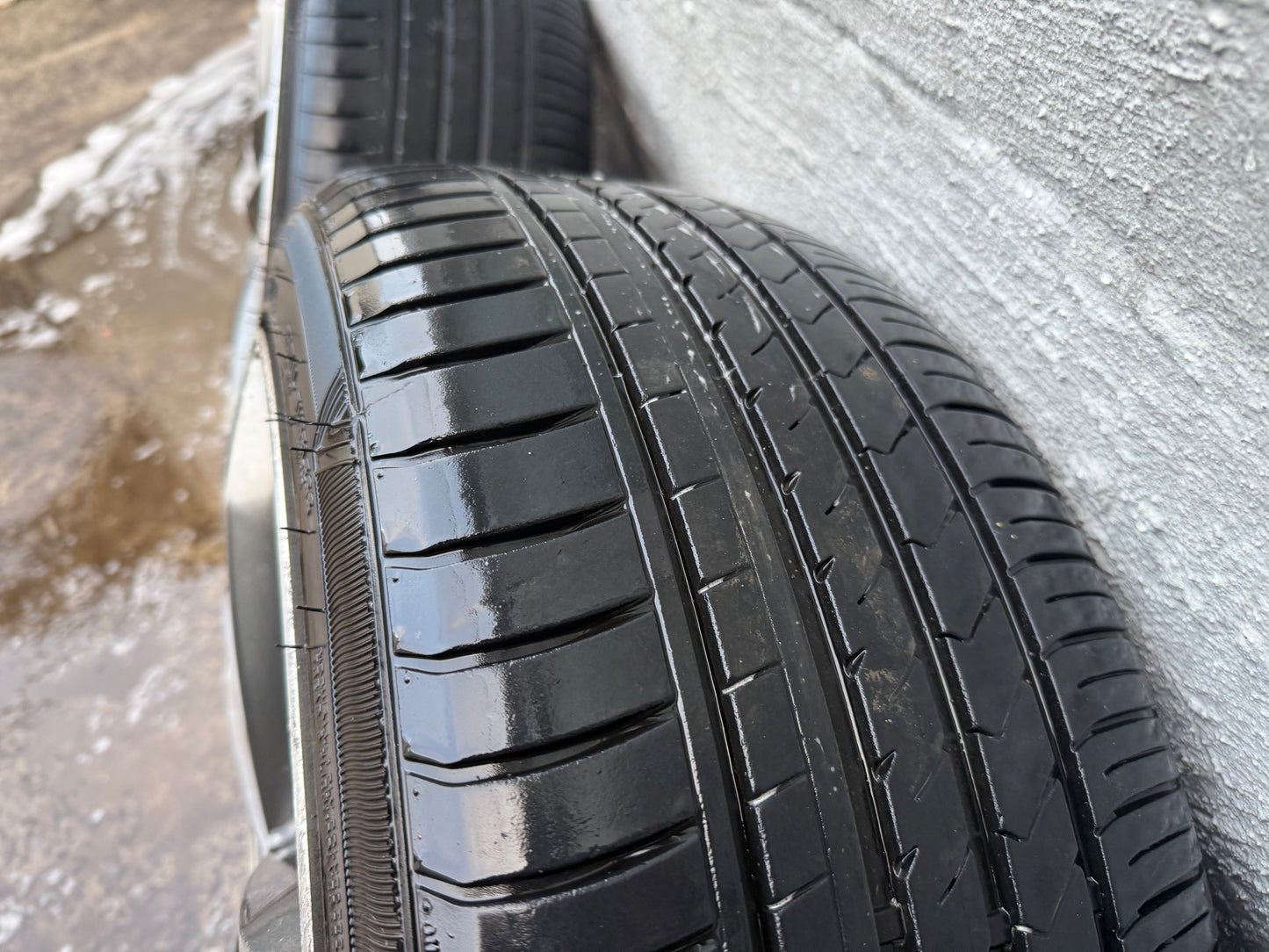 Audi A5/A6/Q5 20” Alloy Wheels with Good Tyres