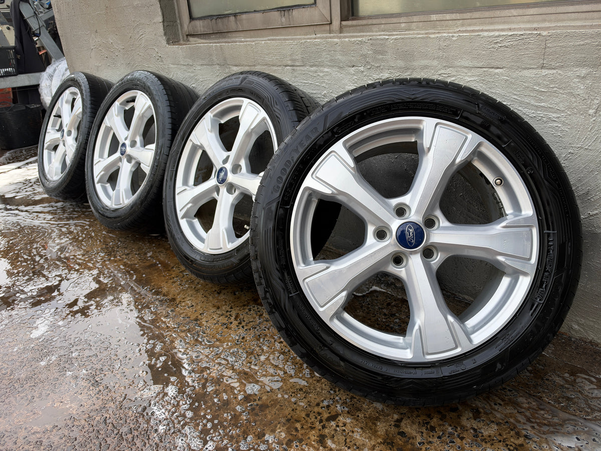 Ford Kuga/Escape 18” Alloy Wheels with Excellent Tyres