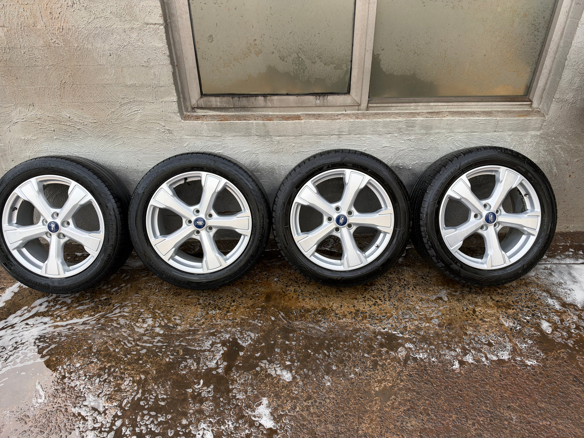 Ford Kuga/Escape 18” Alloy Wheels with Excellent Tyres