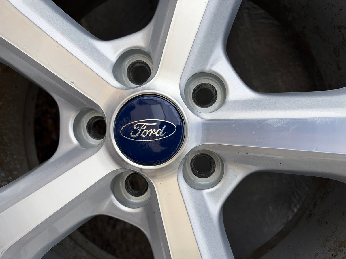 Ford Kuga/Escape 18” Alloy Wheels with Excellent Tyres