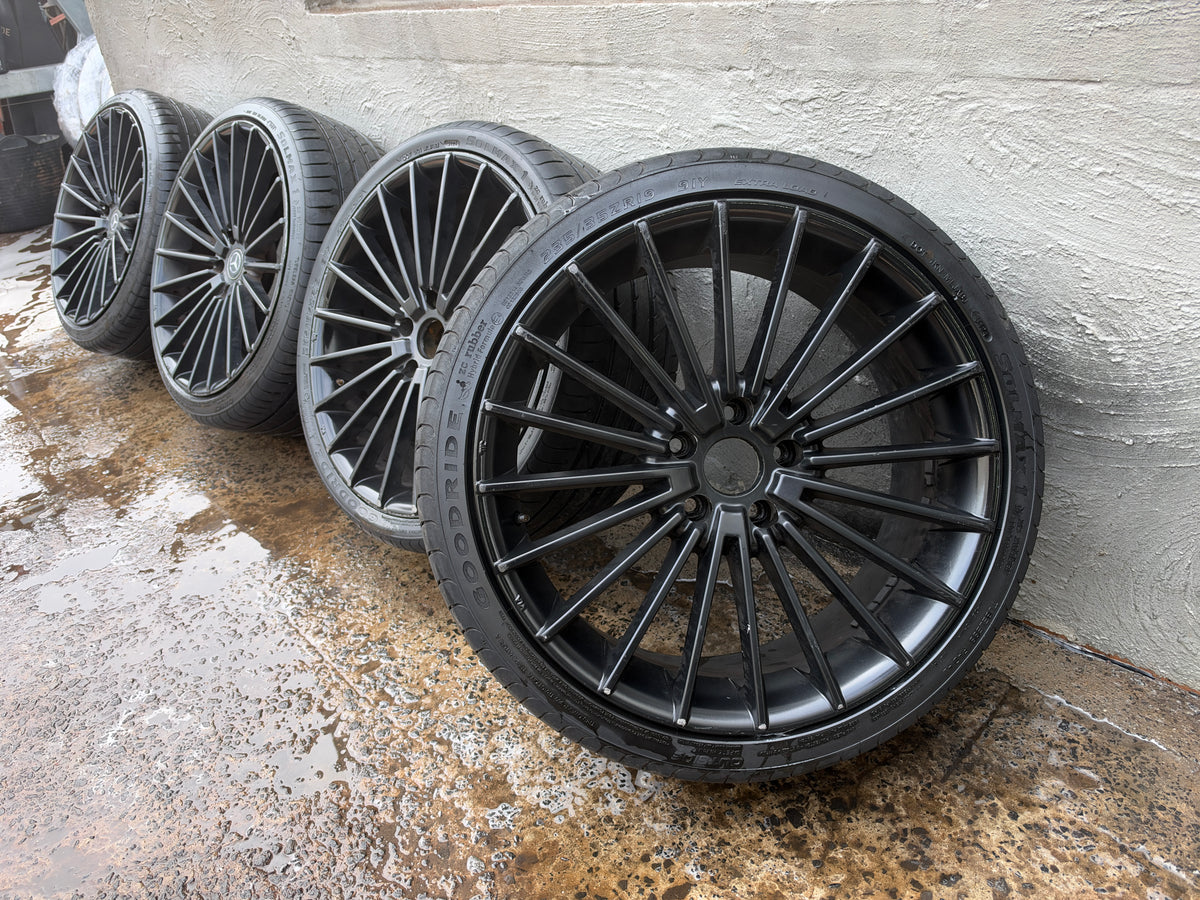 Mercedes Style 19” Black Alloy Wheels with Excellent Tyres