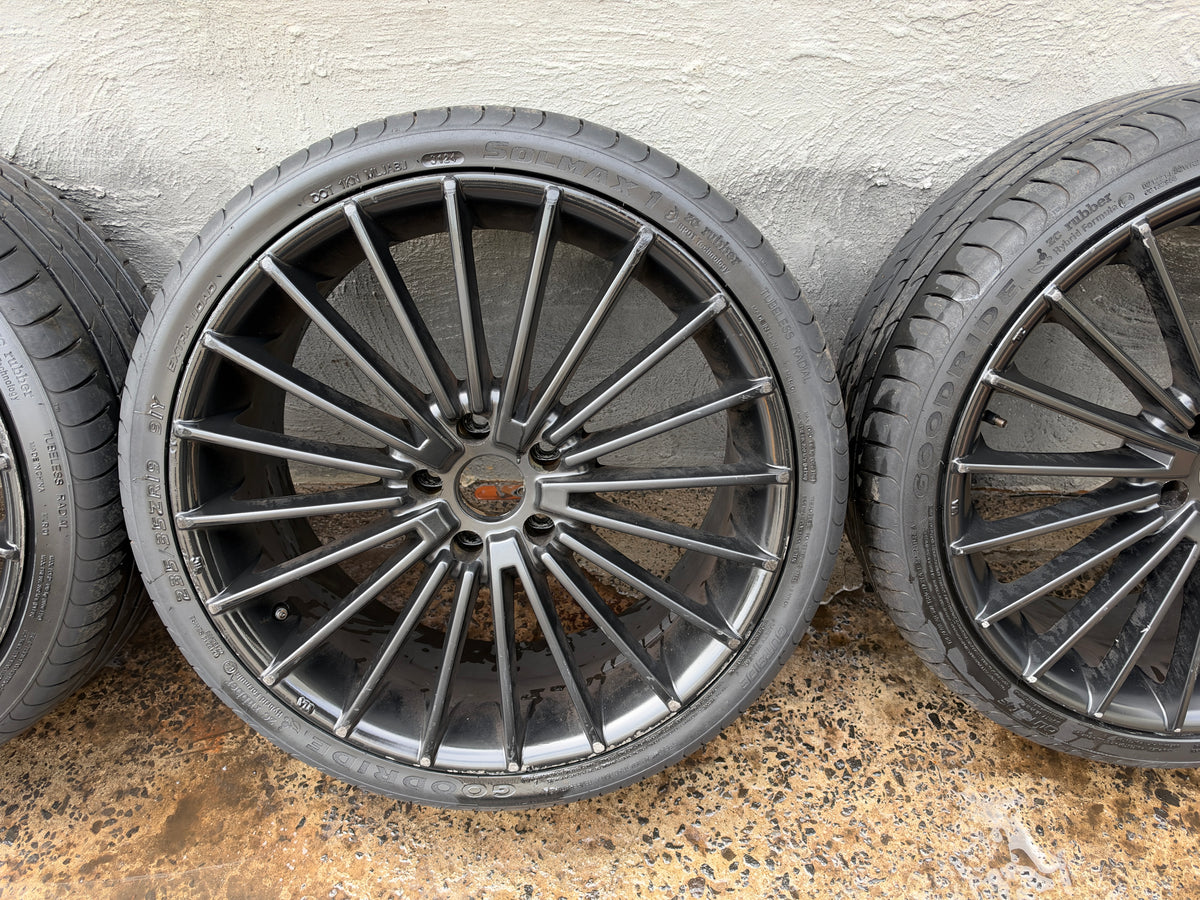 Mercedes Style 19” Black Alloy Wheels with Excellent Tyres