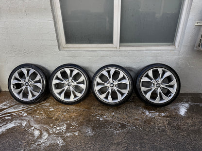 Hyundai Elantra/i30 18” Alloy Wheels with Very Good Tyres