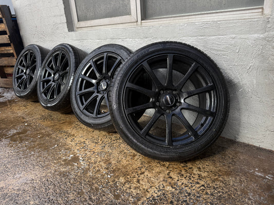Speedy Black 18” Alloy Wheels with Tyres
