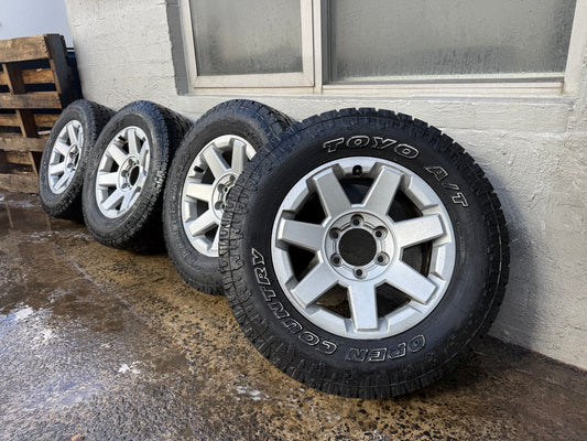 Toyota FJ Cruiser 17” Alloy Wheels with Excellent Tyres