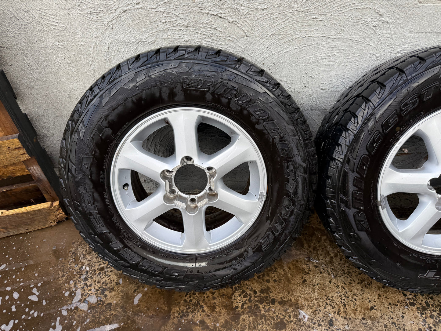 6 Stud 16” Alloy Wheels with Bridgestone Dueler A/T Tyres
