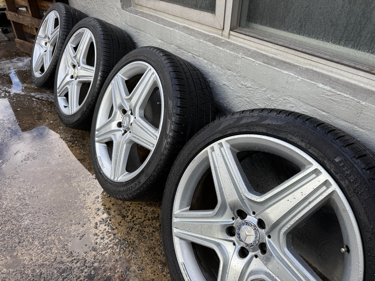 Mercedes ML350/ML450 21” Alloy Wheels with Very Good Tyres