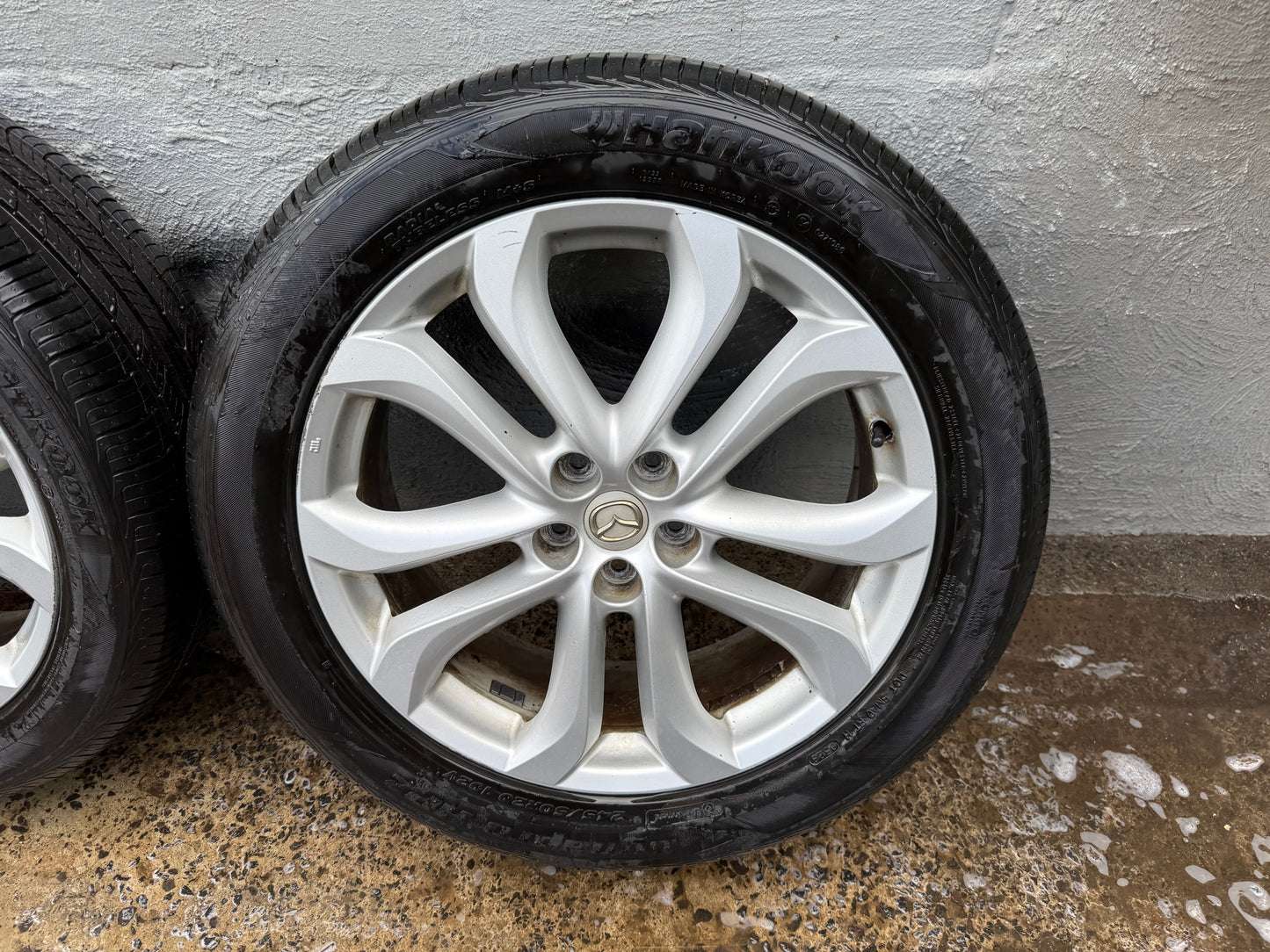 Mazda CX-9 20” Alloy Wheels with Good Tyres