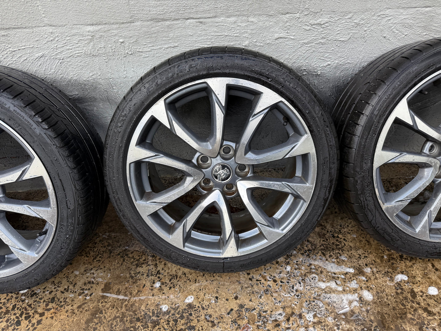 Holden Commodore SS 19” Alloy Wheels with Good Tyres