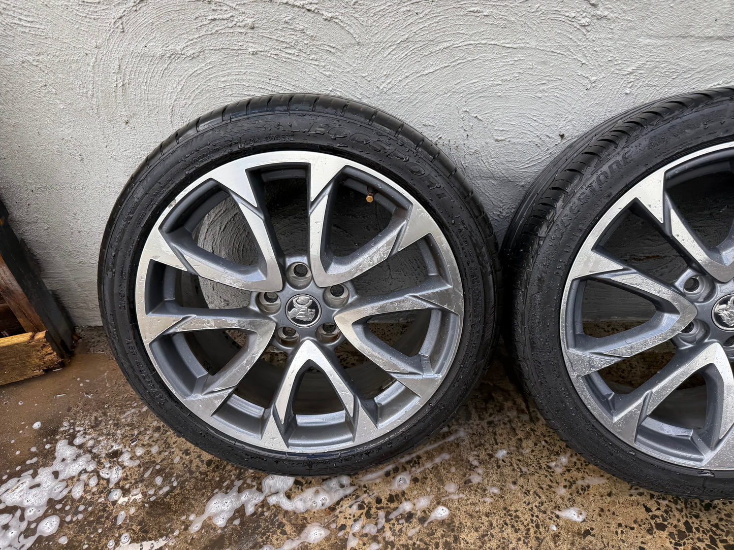 Holden Commodore SS 19” Alloy Wheels with Good Tyres