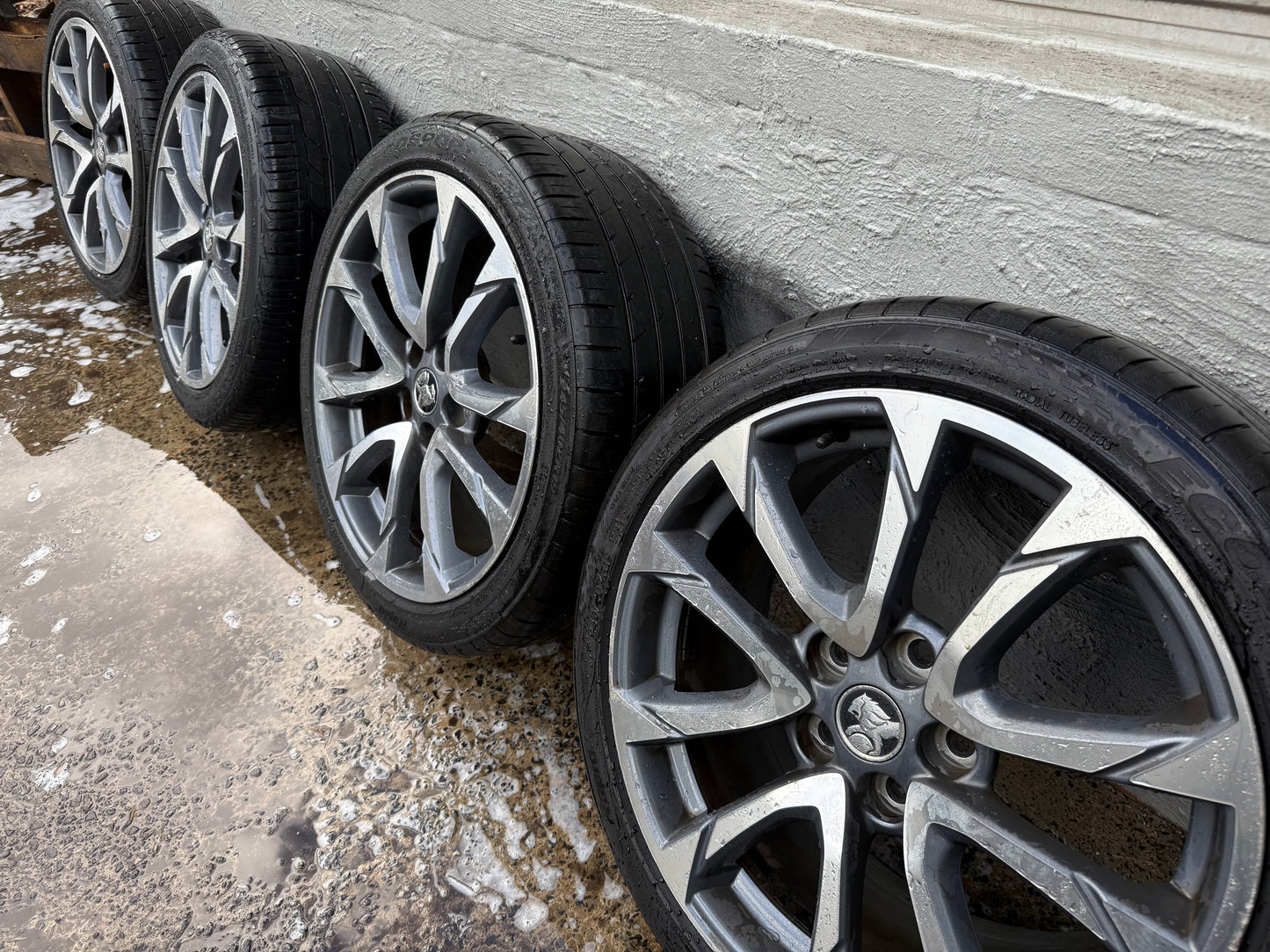 Holden Commodore SS 19” Alloy Wheels with Good Tyres