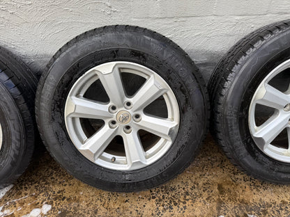 Toyota Kluger 17” Alloy Wheels with Very Good Tyres