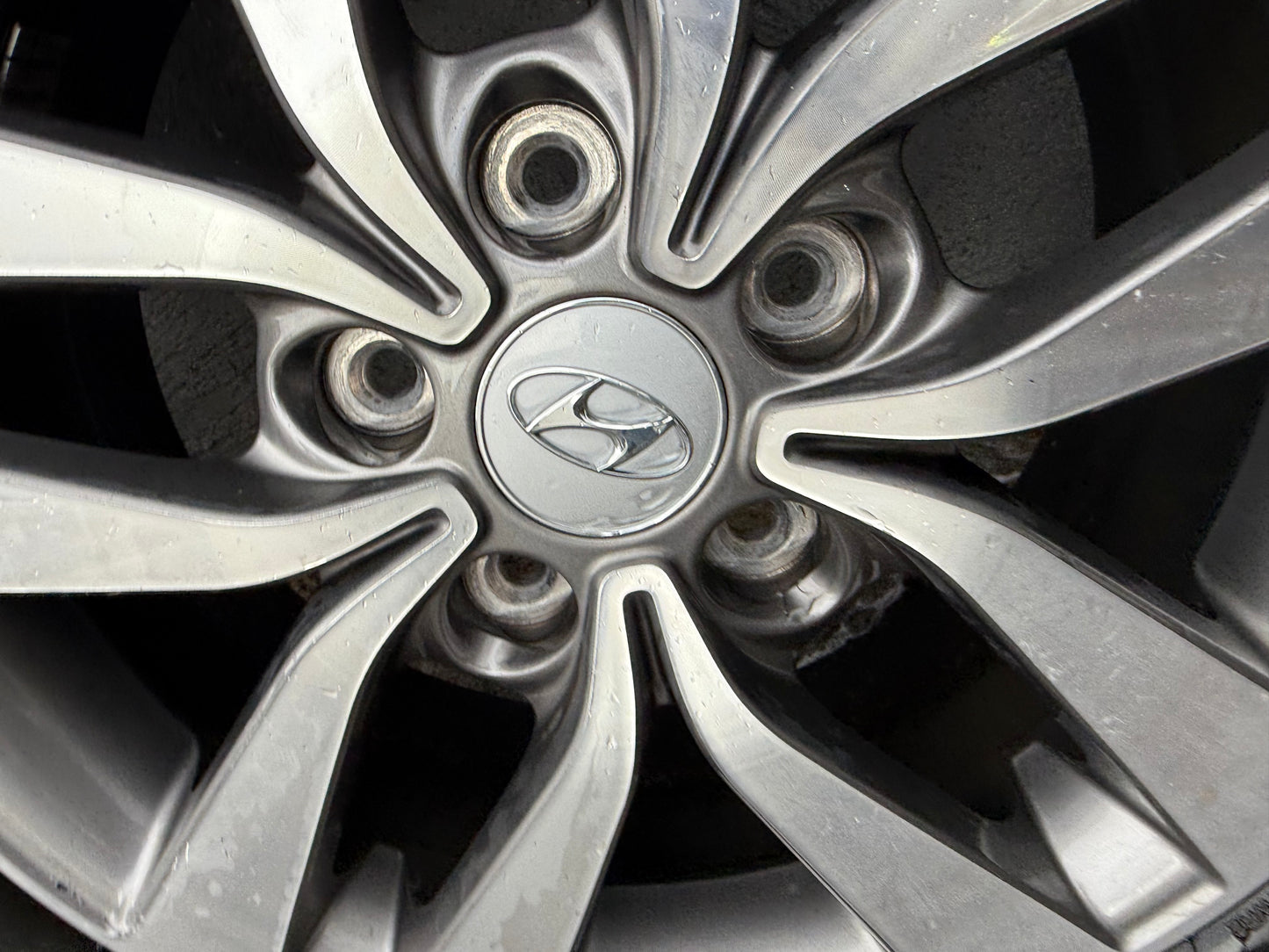 Hyundai i30 16” Alloy Wheels with Very Good Tyres