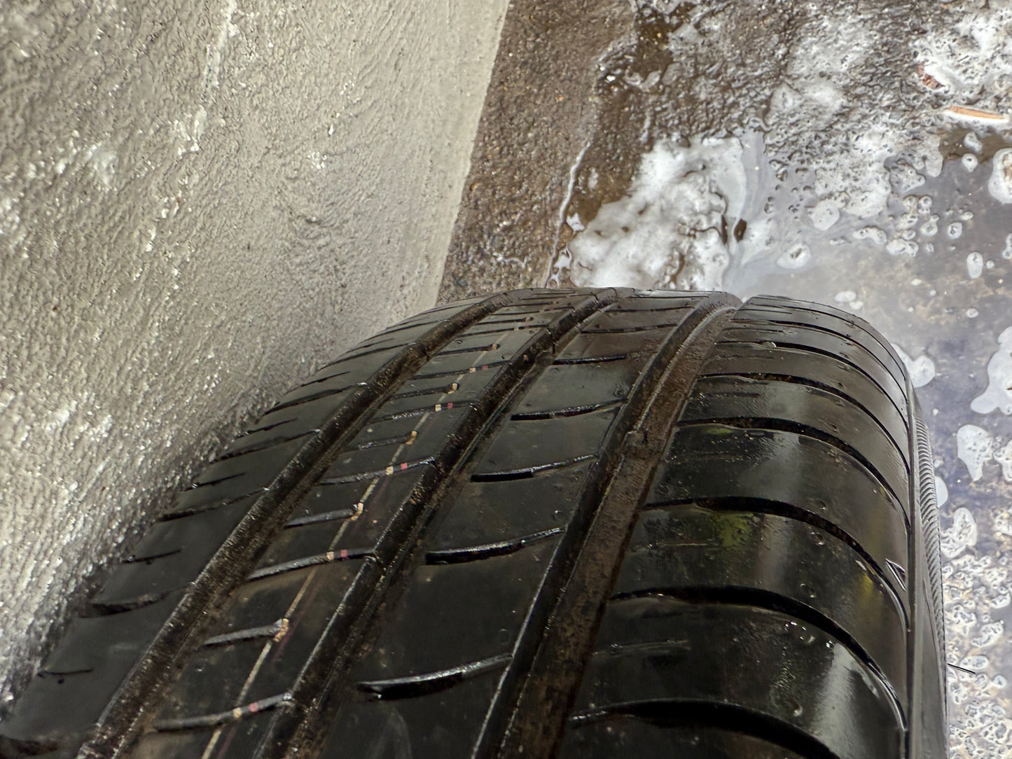 Hyundai i30 16” Alloy Wheels with Very Good Tyres