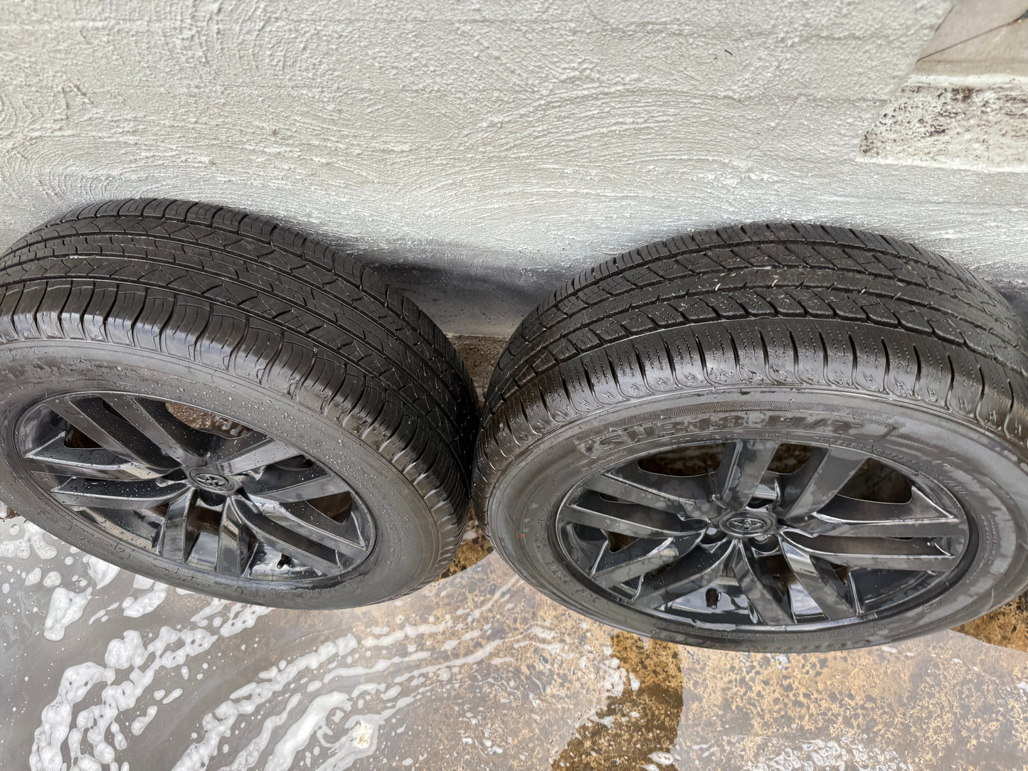 Toyota Kluger 18” Alloy Wheels with Very Good Tyres