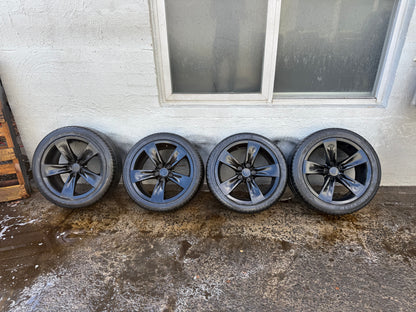 BMW/Holden Commodore 5 Spoke Black 18” Alloy Wheels with Good Tyres
