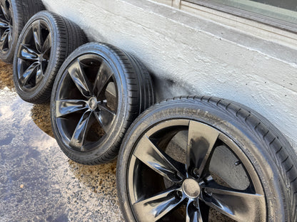 BMW/Holden Commodore 5 Spoke Black 18” Alloy Wheels with Good Tyres