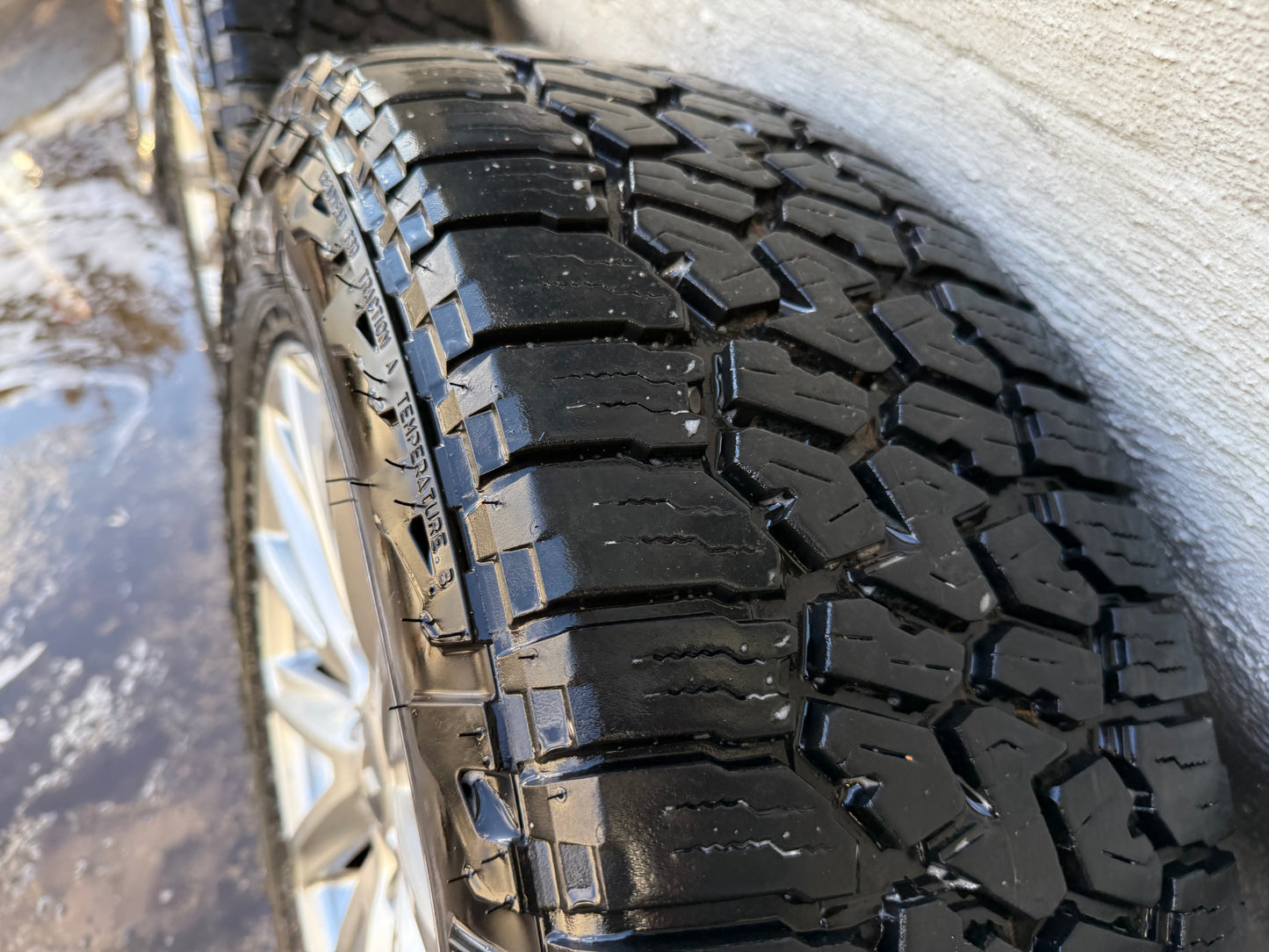 Mitsubishi Triton 17” Alloy Wheels with Good Tyres